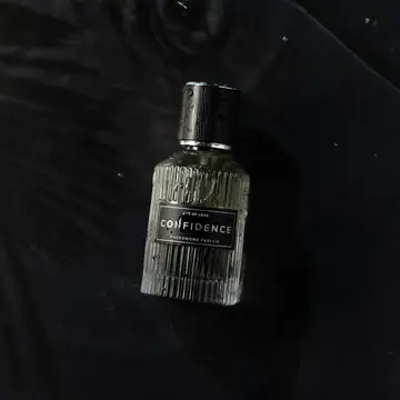 4ABW_EYE-OF-LOVE_PHEROMONE_PARFUM_BODY-SPRAY_MALE_CONFIDENCE_50ML_003.webp