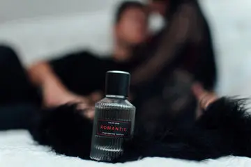 4ABW_EYE-OF-LOVE_PHEROMONE_PARFUM_BODY-SPRAY_MALE_ROMANTIC_50ML_005.webp