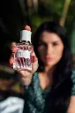 4ABW_EYE-OF-LOVE_PHEROMONE_PARFUM_BODY-SPRAY_FEMALE_MORNING-GLOW_50ML_004.webp