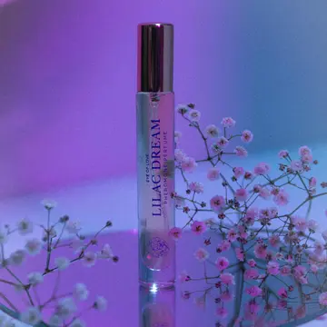 4ABW_EYE-OF-LOVE_PHEROMONE_PARFUME_SPRAY_LOVE-IN-BLOOM_LILAC DREAM_10ML_004.webp